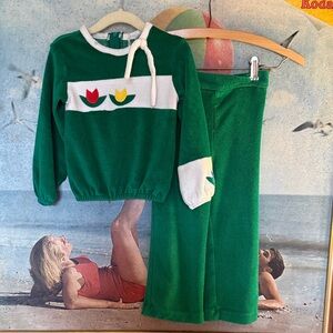 80’s Vintage Toddler Green and White Floral Sweater and Pants Set